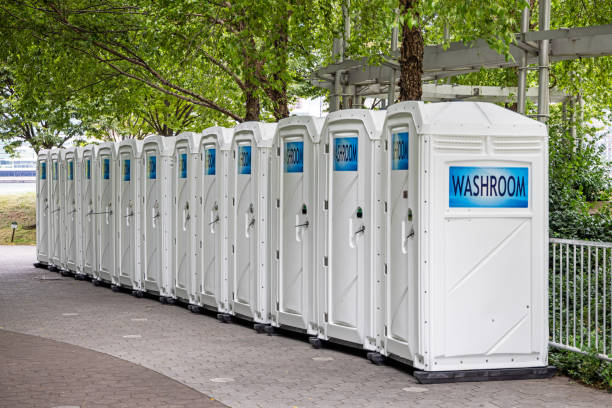 Best Portable toilet rental cost  in Sharpes, FL